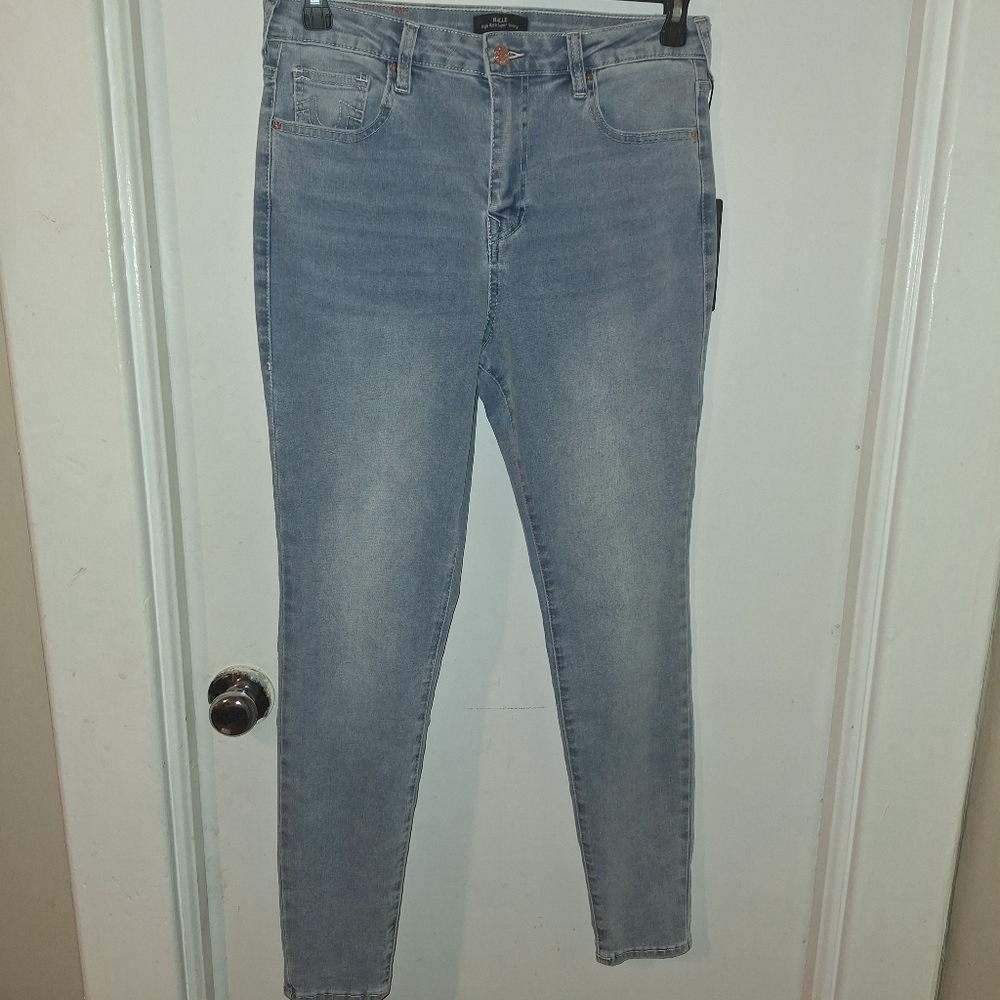 True Religion Halle High Rise Super skinny jeans. Size 28